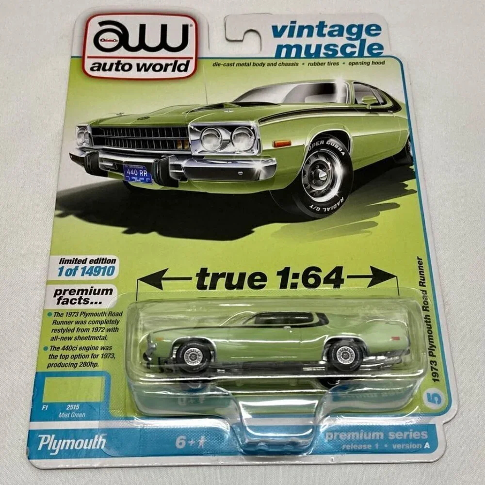 Auto World 1973‎ Plymouth Road Runner Vintage Muscle Mist Green Rel 1 Ver A NIP